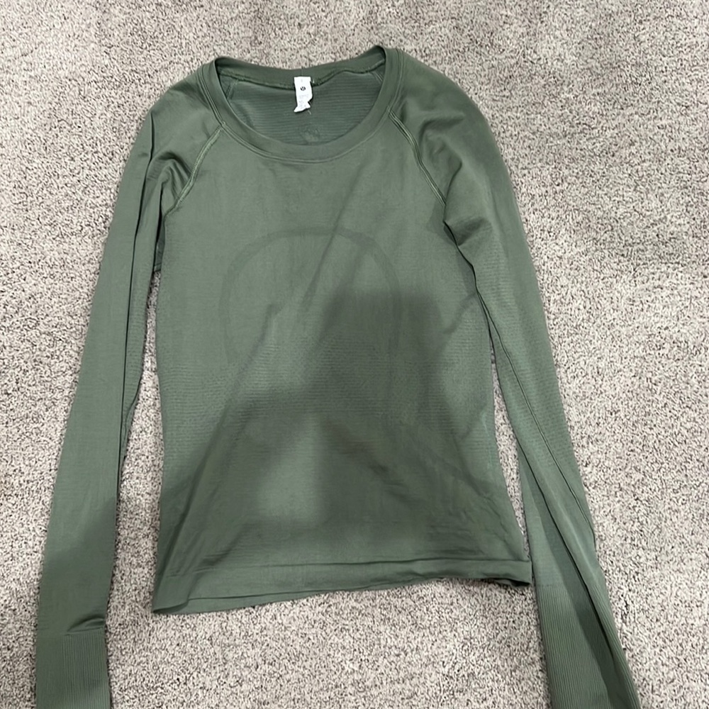 Lululemon Swiftly Tech Long Sleeve 2.0 race length